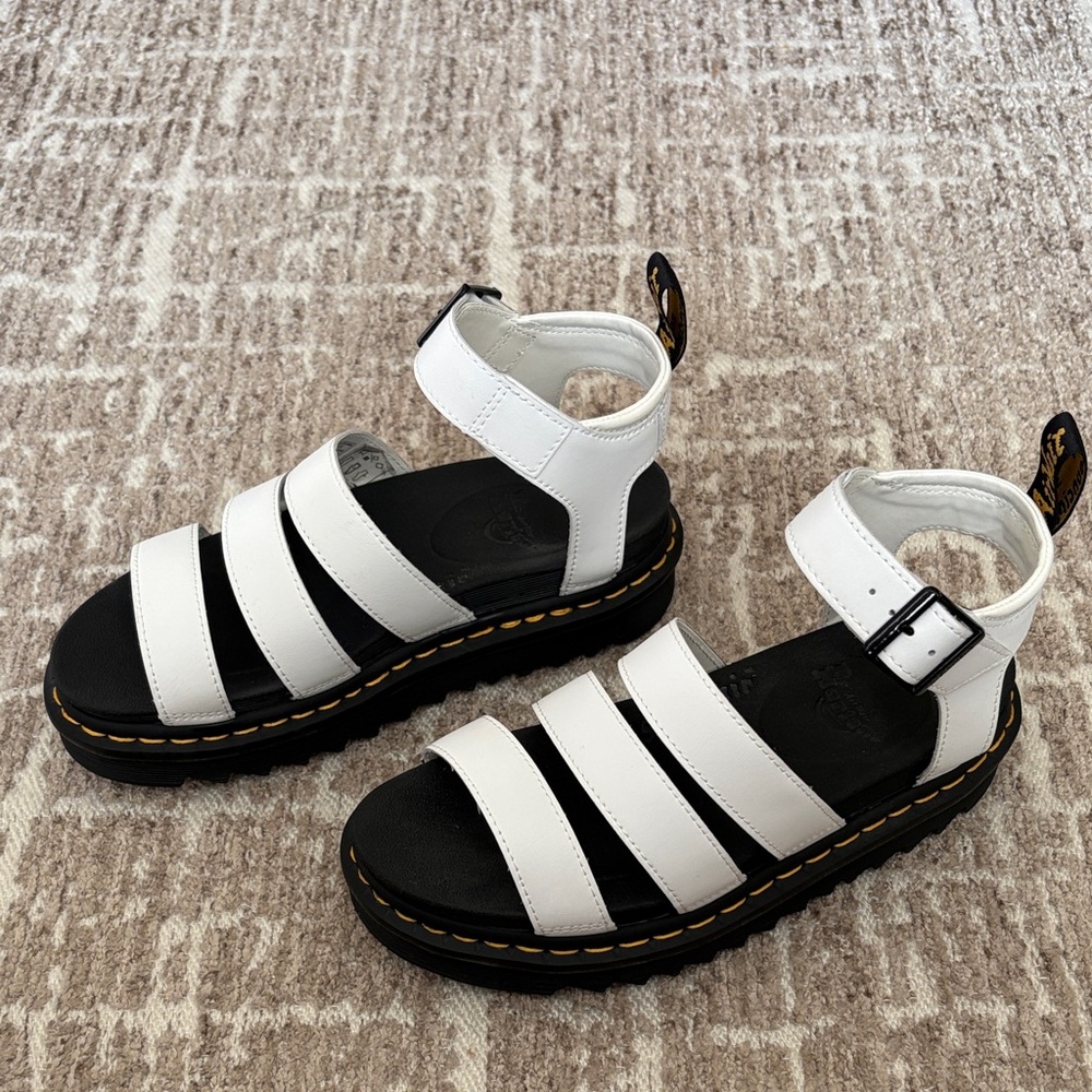 FRESH MARKDOWN Dr Martens White Leather Sandals